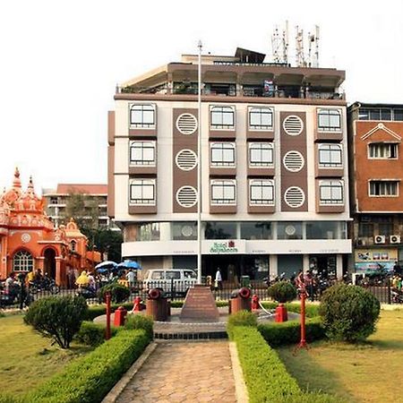 Hotel Satyaheera Mapusa Extérieur photo